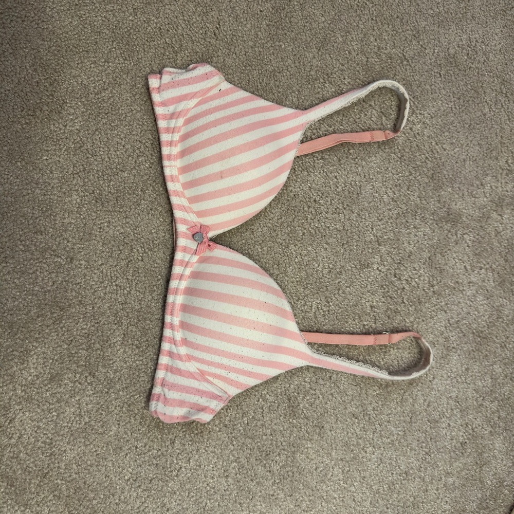 Victoria’s Secret bra